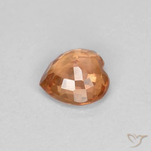 Zafiro Naranja cálido natural de 0.44 ct, Corazón, VVS