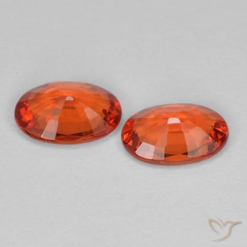 Gemas de Zafiro Rojo fuego natural de 0.91 ct, Ovalada, VVS