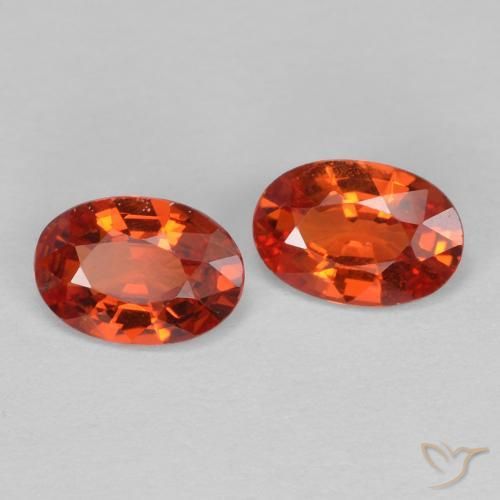 Gemas de Zafiro Rojo medio natural de 0.88 ct, Ovalada, VVS