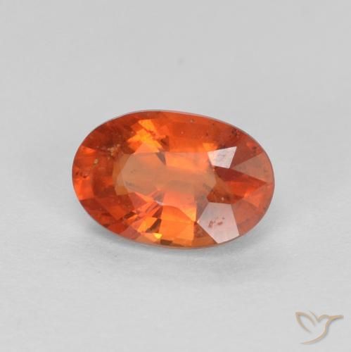 Zafiro Rojo intenso natural de 0.66 ct, Ovalada, VS