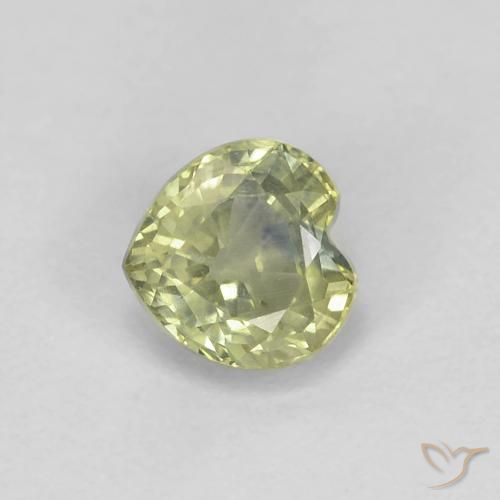 Zafiro Verde lima pálido natural de 0.57 ct, Corazón, VS