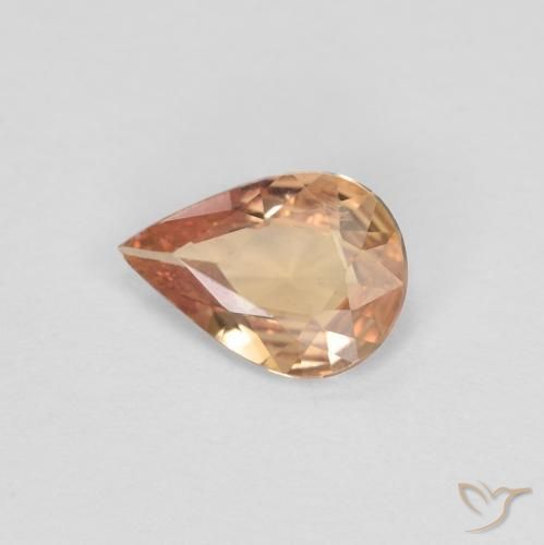 Zafiro Dorado durazno claro natural de 0.51 ct, En forma de pera, VVS