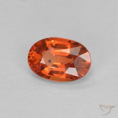 Zafiro Naranja rojizo natural de 0.64 ct, Ovalada, VVS-VS