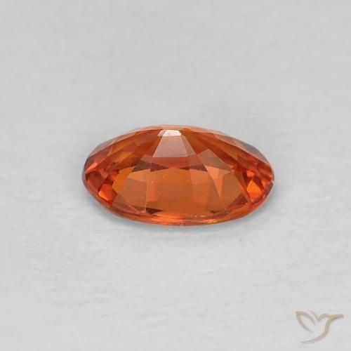 Zafiro Naranja fuego natural de 0.53 ct, Ovalada, VVS-VS