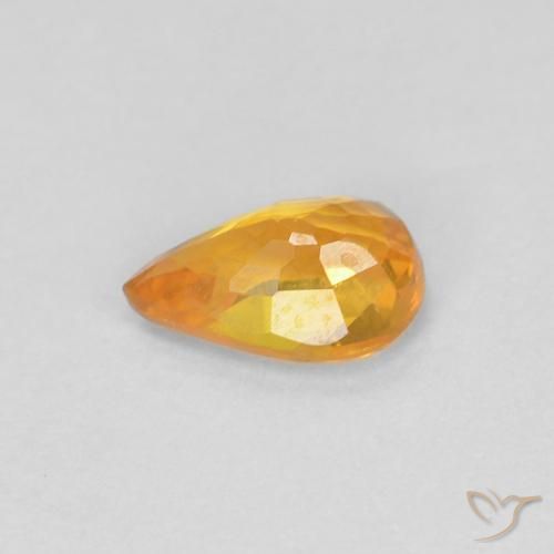 Zafiro Dorado naranja natural de 0.51 ct, En forma de pera, VVS-VS