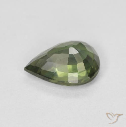 Zafiro Verde bosque claro natural de 0.89 ct, En forma de pera, VS