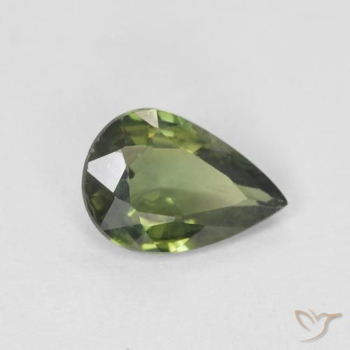 Zafiro Verde bosque cálido natural de 0.71 ct, En forma de pera, VS