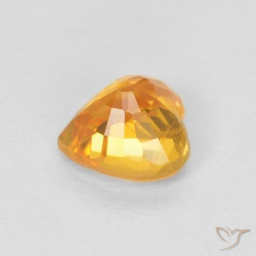 Zafiro Naranja albaricoque natural de 0.51 ct, Corazón, VS