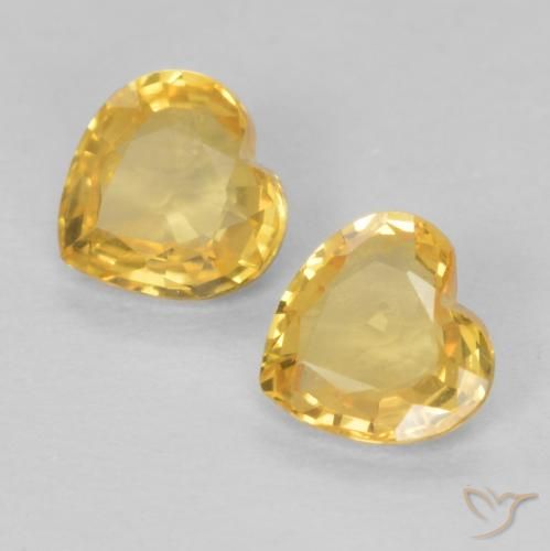 Gemas de Zafiro Dorado-naranja claro natural de 0.73 ct, Corazón, VVS-VS