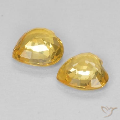 Gemas de Zafiro Dorado-naranja claro natural de 0.73 ct, Corazón, VVS-VS