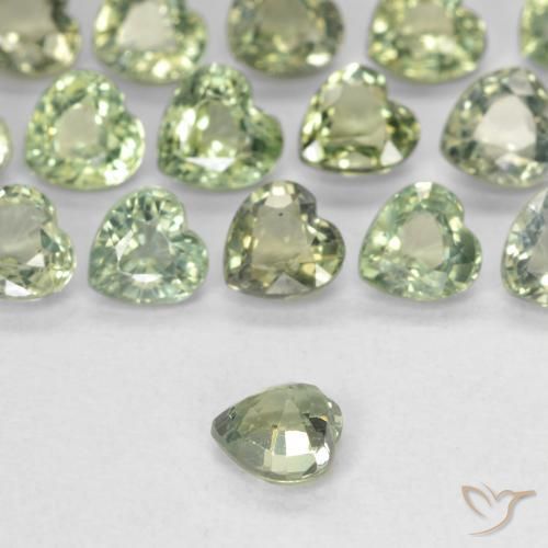 Zafiro Verde salvia muy claro natural de 0.42 ct, Corazón, VVS-VS