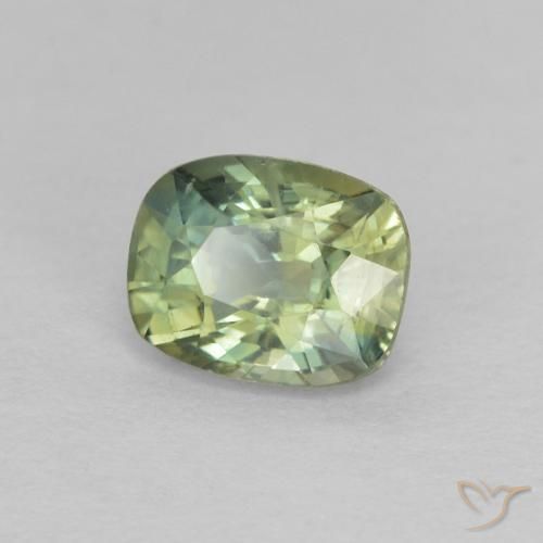 Zafiro Verde claro natural de 0.69 ct, Forma Cojín, VS