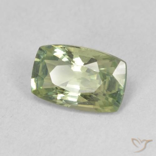 Zafiro Verde claro natural de 0.91 ct, Forma Cojín, VVS