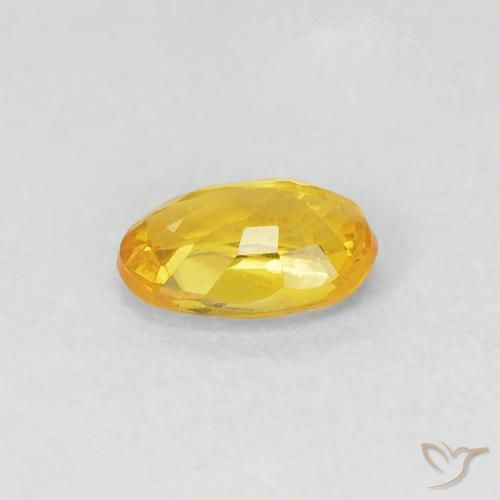 Zafiro Naranja dorado natural de 0.57 ct, Ovalada, VVS-VS