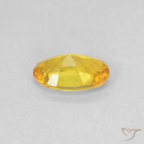 Zafiro Naranja dorado natural de 0.47 ct, Ovalada, VVS-VS