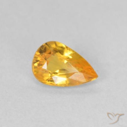 Zafiro Dorado medio natural de 0.41 ct, En forma de pera, VVS-VS