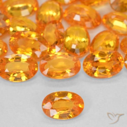0.60ct Natural Naranja claro Zafiro, Ovalada, VVS-VS
