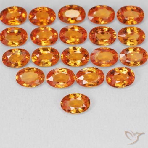 0.59ct Natural Naranja claro Zafiro, Ovalada, VVS-VS