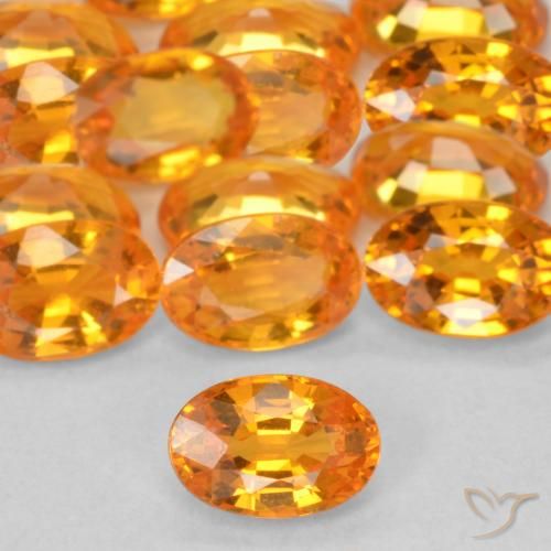 0.62ct Natural Naranja rojizo Zafiro, Ovalada, VVS-VS