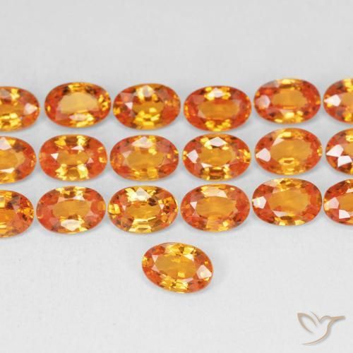 Zafiro Naranja rojizo natural de 0.58 ct, Ovalada, VVS-VS