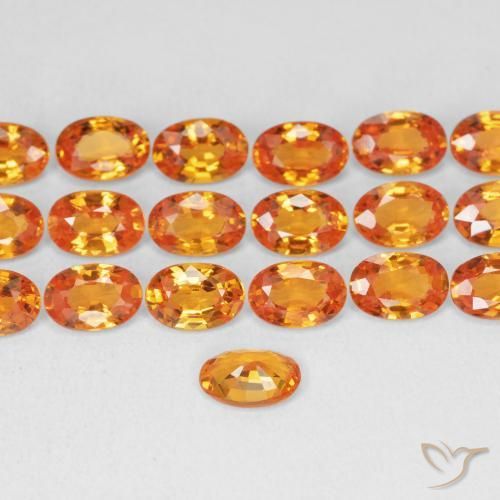 Zafiro Naranja rojizo natural de 0.58 ct, Ovalada, VVS-VS