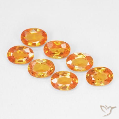 Zafiro Naranja claro natural de 0.64 ct, Ovalada, VVS-VS