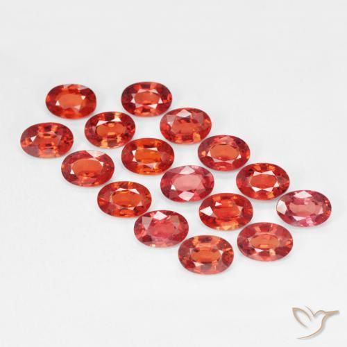Zafiro Rojo carmesí claro natural de 0.56 ct, Ovalada, VVS-VS