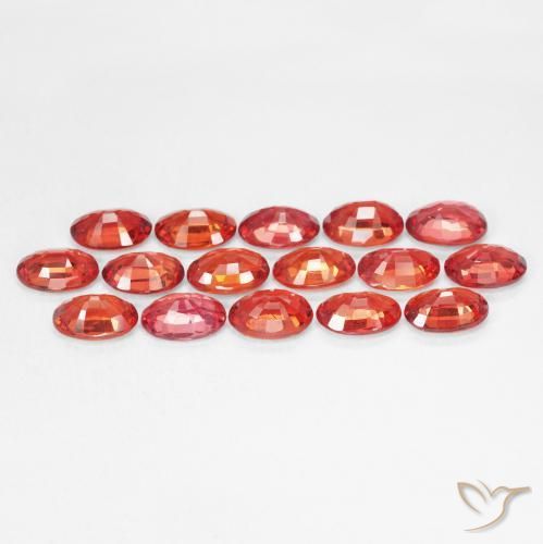 Zafiro Rojo carmesí claro natural de 0.56 ct, Ovalada, VVS-VS