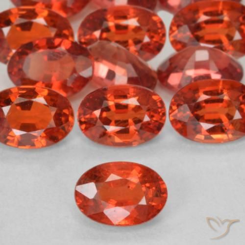 0.65ct Natural Rojo intenso Zafiro, Ovalada, VVS-VS