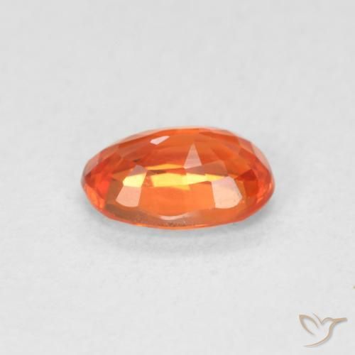 Zafiro Naranja fuego natural de 0.68 ct, Ovalada, VVS-VS