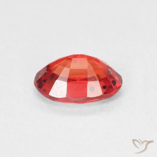 Zafiro Rojo intenso natural de 0.65 ct, Ovalada, VS