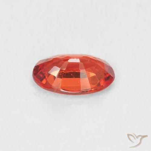 Zafiro Rojo medio natural de 0.54 ct, Ovalada, VVS-VS
