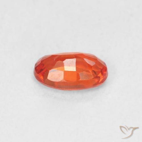 Zafiro Rojo medio natural de 0.64 ct, Ovalada, VVS-VS