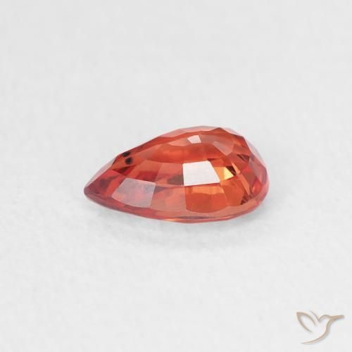 Zafiro Naranja rojizo natural de 0.56 ct, En forma de pera, VVS-VS