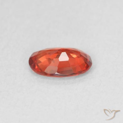 Zafiro Rojo medio natural de 0.48 ct, Ovalada, VS