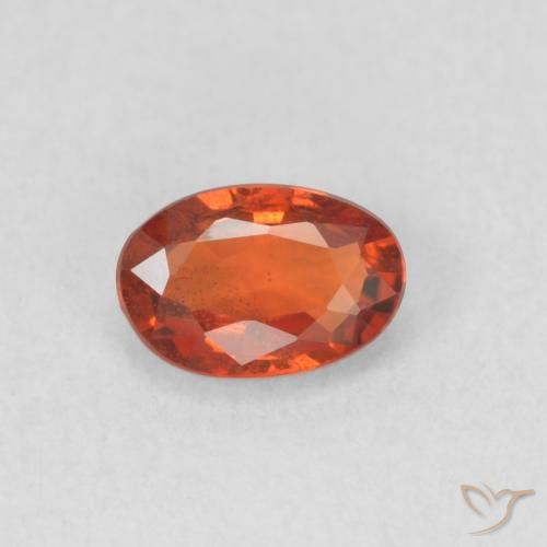0.63ct Natural Rojo medio Zafiro, Ovalada, VS