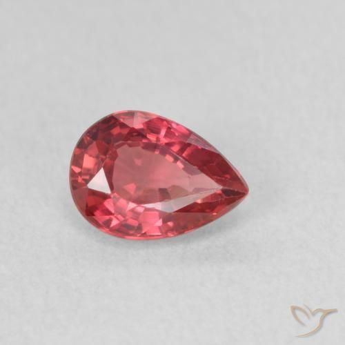 Zafiro Rojo escarlata natural de 0.61 ct, En forma de pera, VVS-VS