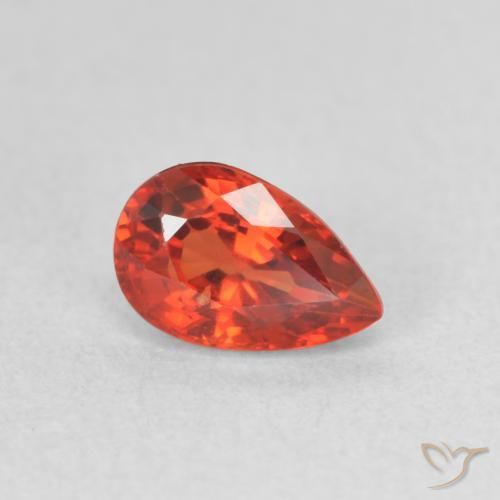 Zafiro Rojo intenso natural de 0.73 ct, En forma de pera, VVS-VS