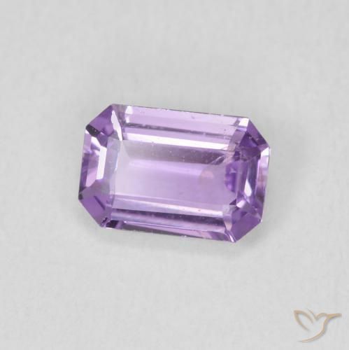 Zafiro Violeta rosáceo claro natural de 0.68 ct, Corte Octágono / Esmeralda, VS