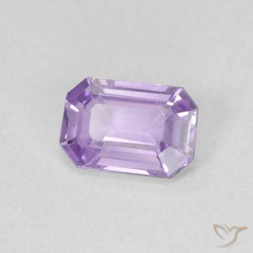 Zafiro Violeta claro natural de 0.69 ct, Corte Octágono / Esmeralda, VVS