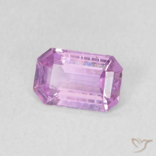 Zafiro Púrpura lila natural de 0.60 ct, Corte Octágono / Esmeralda, VVS-VS