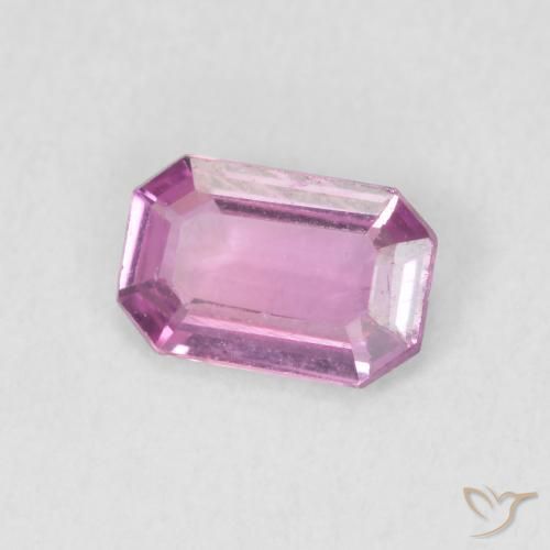 Zafiro Rosado púrpura natural de 0.57 ct, Corte Octágono / Esmeralda, VVS