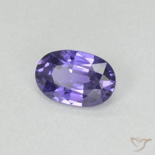 Zafiro Púrpura oscuro natural de 0.65 ct, Ovalada, VVS
