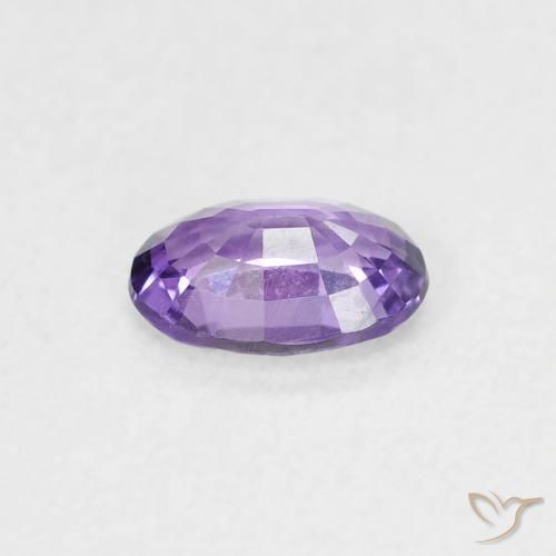 Zafiro Violeta medio natural de 0.56 ct, Ovalada, VVS-VS