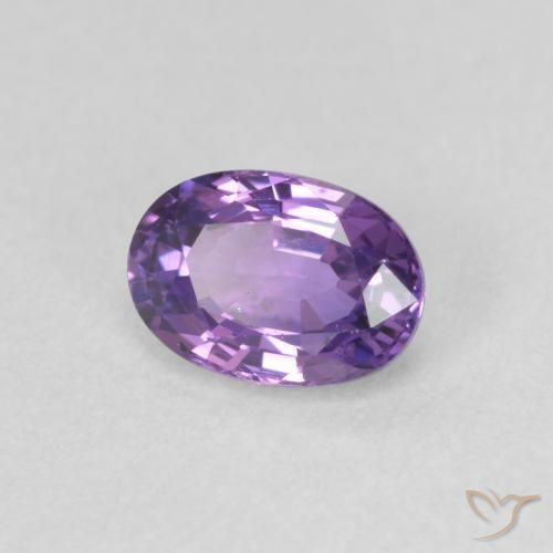 Zafiro Medium Dark-Purple natural de 0.65 ct, Ovalada, VVS-VS