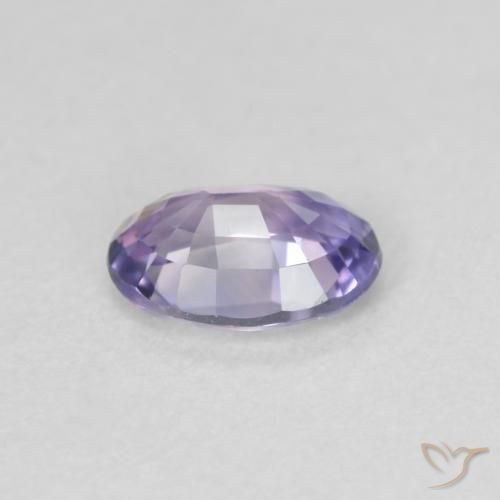 Zafiro Violeta medio natural de 0.56 ct, Ovalada, VVS-VS