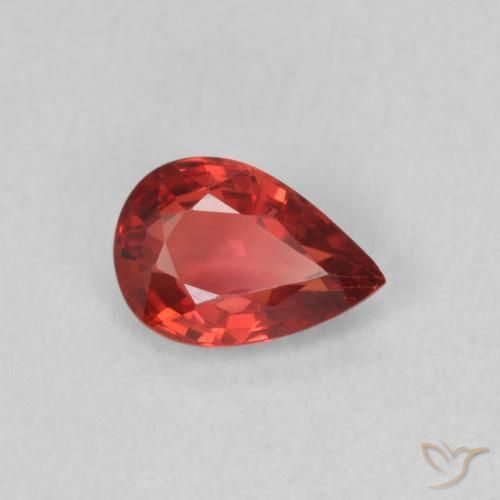 Zafiro Rojo oscuro natural de 0.50 ct, En forma de pera, VVS