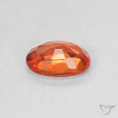 Zafiro Naranja fuego natural de 0.62 ct, Ovalada, VVS