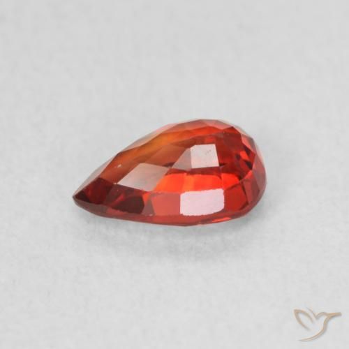 Zafiro Rojo oscuro natural de 0.59 ct, En forma de pera, VVS