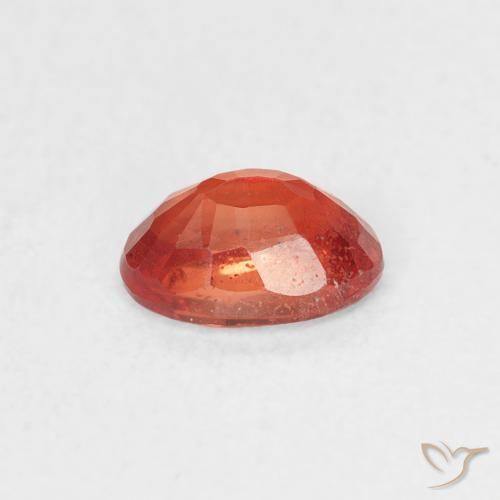 Zafiro Rojo medio natural de 0.64 ct, Ovalada, VS